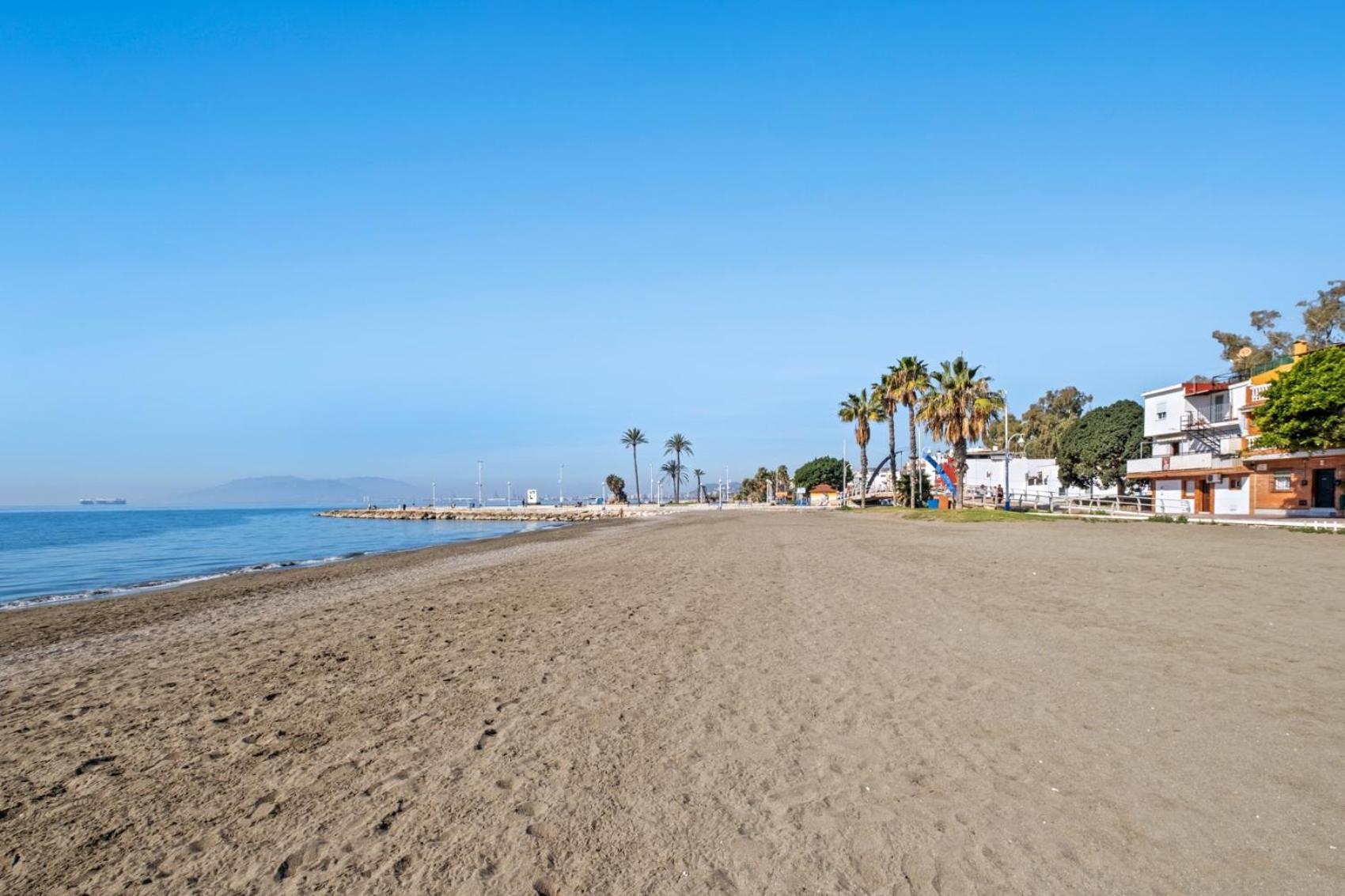 Apartamento Frente A La Playa Málaga Exteriör bild
